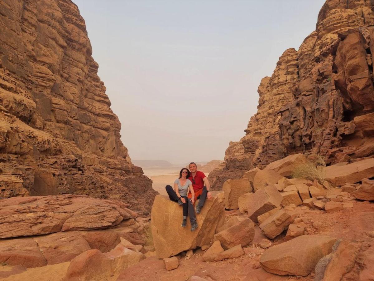 Amanda Luxury Camp Hotel Wadi Rum Buitenkant foto