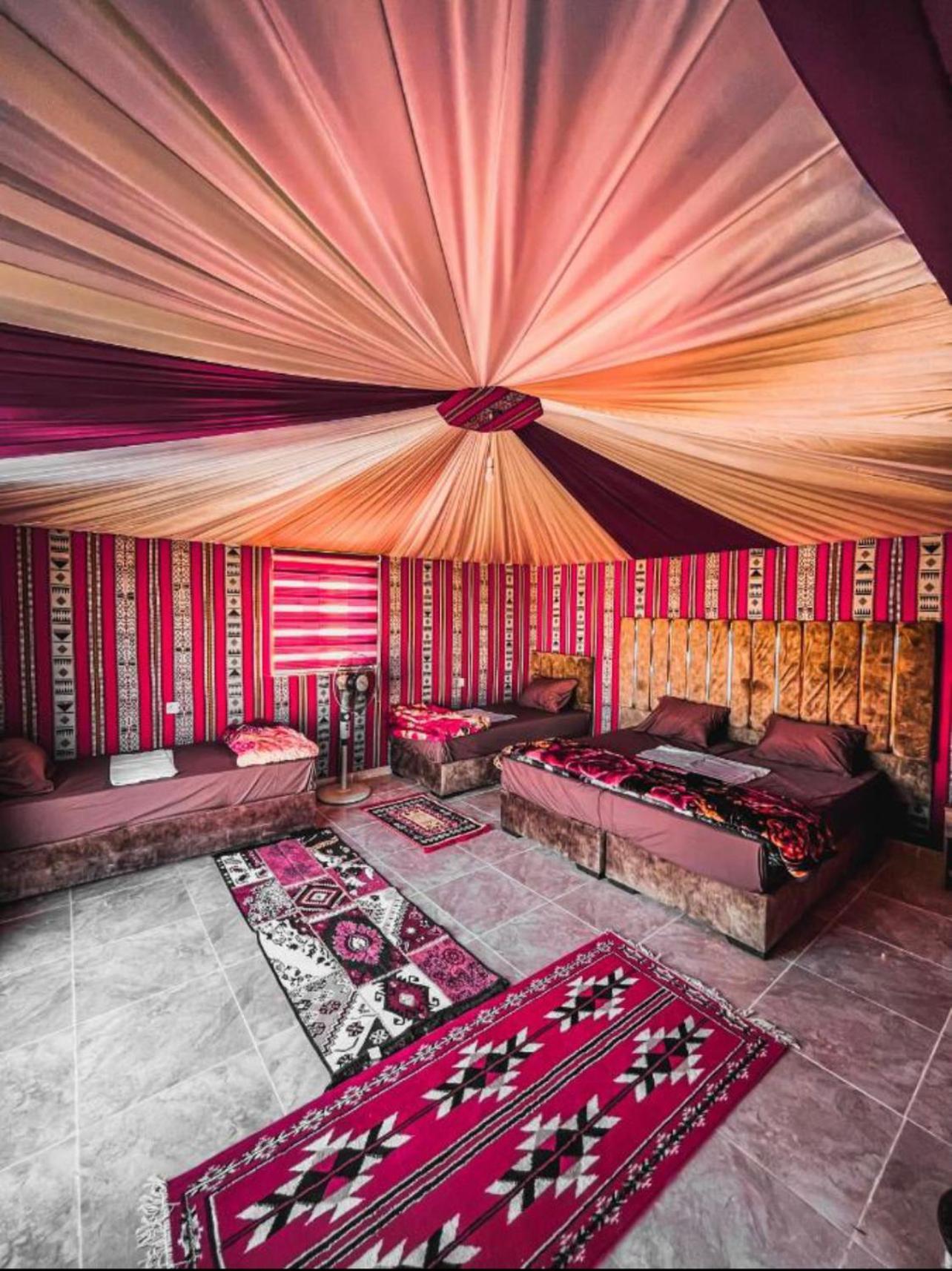 Amanda Luxury Camp Hotel Wadi Rum Buitenkant foto